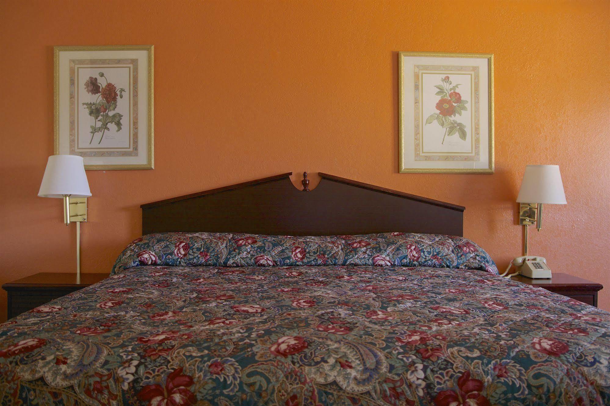 Econo Lodge Inn & Suites McKinney Zewnętrze zdjęcie